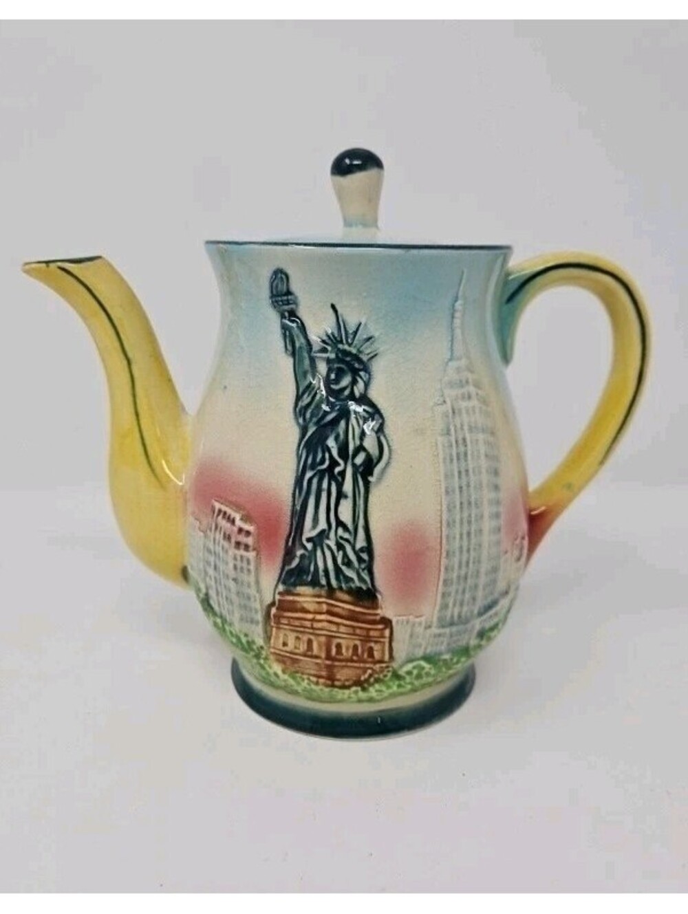 Rare! Vintage Ceramic Tea Pot Souvenir Of New York City Made In Japan Bas-Relief